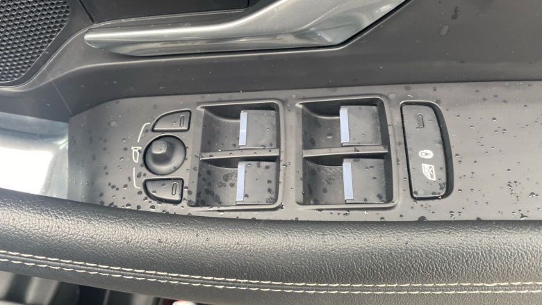 Jaguar E-Pace 2.0 D200 R-Dynamic SE 5dr Auto Diesel Estate